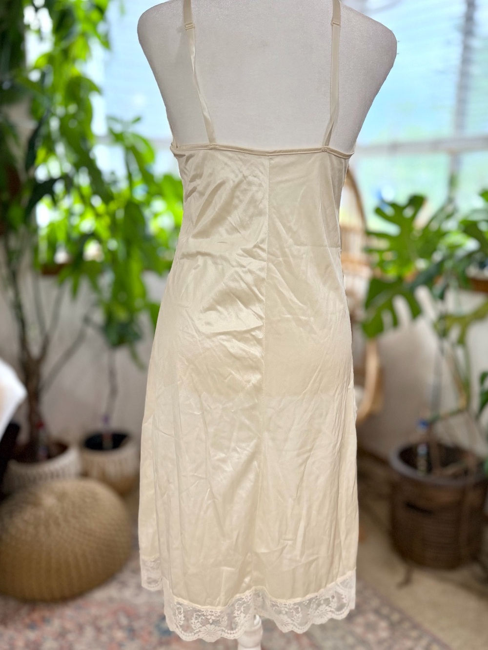 Vintage Ivory Satin Lace Nightgown Slip Dress Romantic Cottagecore Size 32 S - Picture 5 of 11